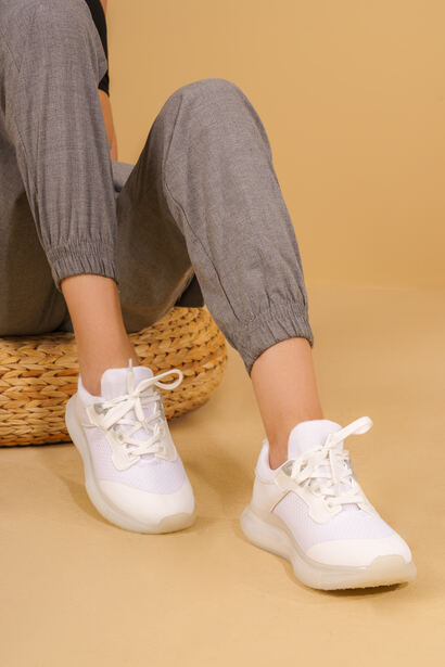 Eleanor Beyaz Bağcıklı Sneakers