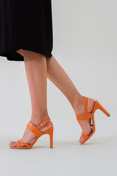 Doreen Oranj Rugan Topuklu Ayakkabı